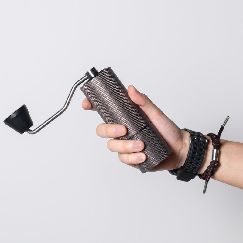 Handkurbel-Kaffeemühle Minimalismus Design